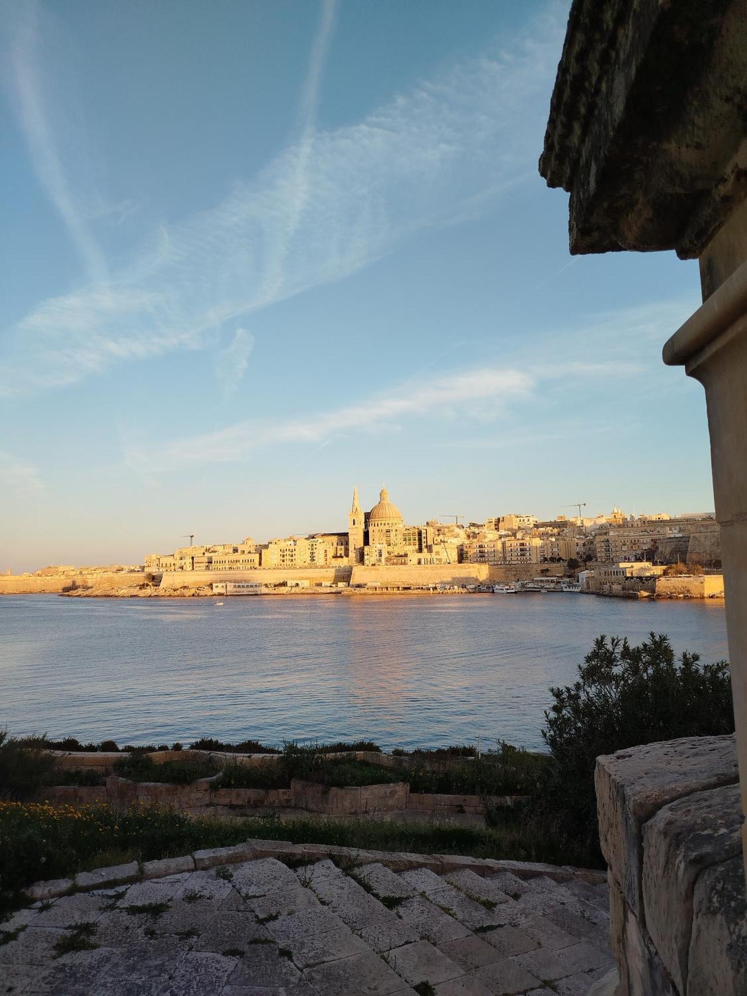 Limestone Sun Gasthuis Sliema