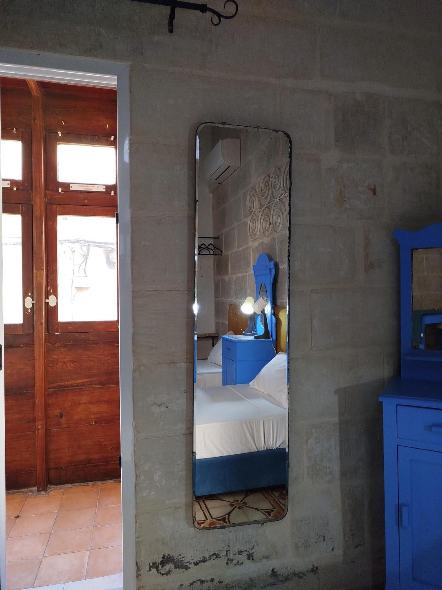 Limestone Sun * Sliema