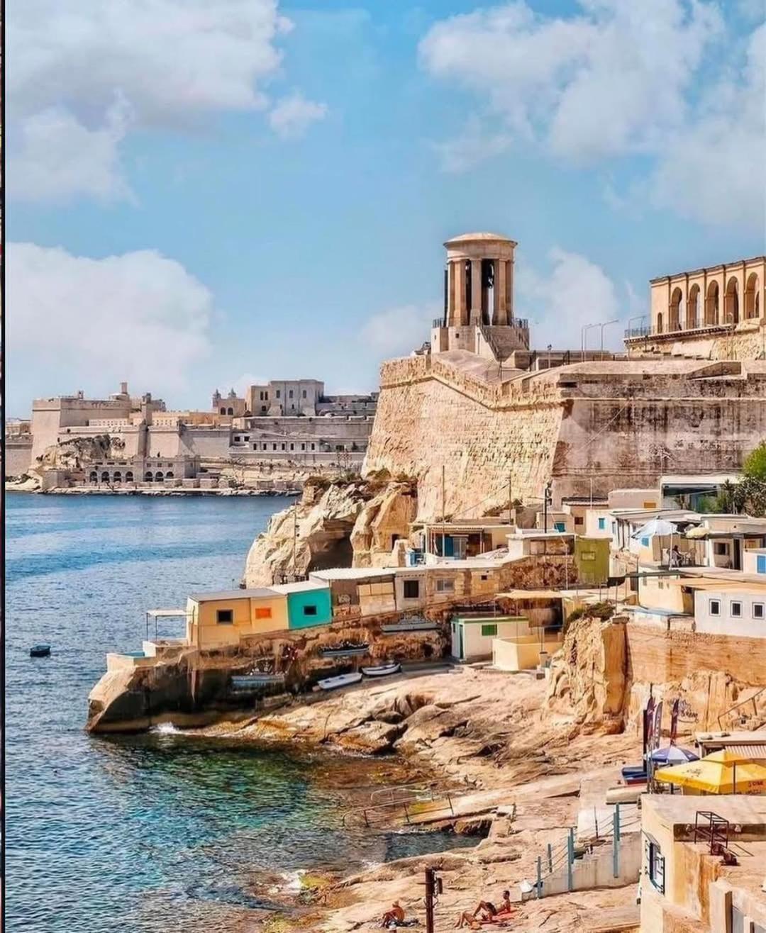 Limestone Sun Sliema